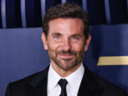 „Ова е лудо“: Бредли Купер за гласините дека правел пластични операции