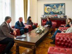 Сиљановска-Давкова прими претставници на Македонското здружение на млади правници (МЗМП) и на Центарот за еколошка демократија ФЛОРОЗОН