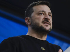 Ако Зеленски е навистина подготвен за средба, го каниме во Москва, ќе ја гарантираме неговата безбедност, рече помошникот на Кремљ