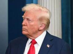 Трамп: Огромна армада плови кон Иран, времето истекува