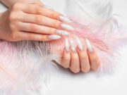 (Видео) Маж стави вештачки нокти, па зажали: „А потоа велат дека на жените им е лесно“