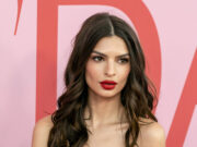 (Фото) Годините минуваат, а таа е сè поубава и поубава: „Знаеш ли да старееш“