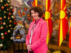 Сиљановска-Давкова: Божиќните празници ќе ја зацврстат нашата вера и надеж и ќе нè потсетат на човековата насушна потреба од чинењето добри дела
