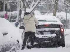 Снег, дождови и силни ветрови предизвикуваат проблеми низ Европа