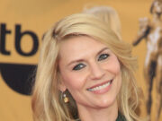 (Видео) „Дознав дека сум бремена на 44 години – и доживеав нервен слом“