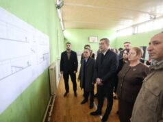 Нека е со среќа, нека е аирлија, порача Мицкоски на пуштањето во употреба на реконструираната гимназија „Кирил Пејчиновиќ“