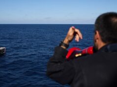 Се трага по четворица исчезнати мигранти кај грчкиот остров Икарија