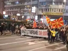 Симнете ги розовите очила и погледнете ги работниците – порачаа синдикатите до функционерите на протестот за повисоки плати, се бара 600 евра минималец