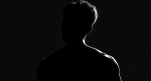 Тепање, закани со компромитирачко видео, одземање телефон – повеќе пријави за родово насилство во Скопје од партнери и поранешни сопрузи