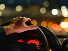 Скопјанец со автомобилот удрил во млад човек пред локал, приведен е во Карпош