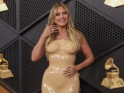 (Видео) Како беше создаден голиот фустан на прекрасната Германка што го шокираше светот?