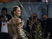 (Видео) Толку мрачно, толку секси – Марго Роби повторно измамува воздишки