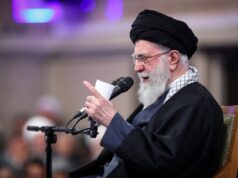 Иран му се заканува на Трамп: Ќе го испратиме вашиот носач на авиони на дното на морето