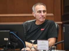 СДСМ за Груби: Режирана претстава на границата, фалеше само црвен килим