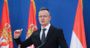 Сијарто: Ќе се спротивставиме на украинската уцена до крај