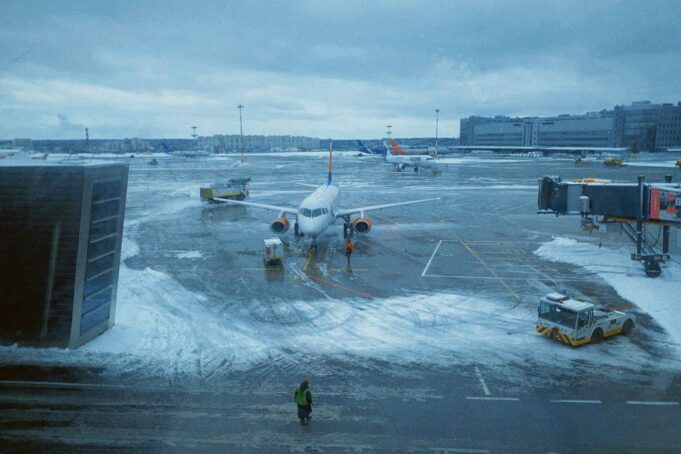 aerodrom-sneg-ica-gochi-p0kj1-kd_mo-unsplash