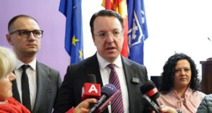 Oбиколница за Прилеп и автопат од Фариш, најави Николоски