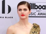 Убавата актерка се разведува: Љубовта траеше кратко со мажот постар 18 години