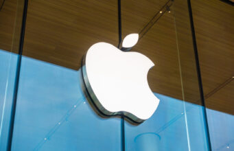 „Епл“ дел од производството го сели од Кина во САД