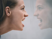 Американска блогерка и авторка издвои десет особини на жените со кои невозможен брак