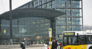 Штрајк го запре јавниот превоз низ цела Германија