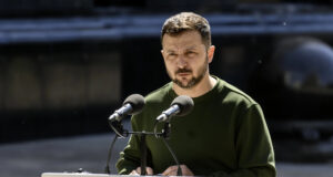 Зеленски: САД ги притискаат Русија и Украина да ја прекинат војната пред летото