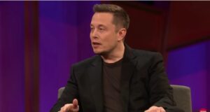 Илон Маск: Можеме да изградиме саморастечки град на Месечината за помалку од десет години