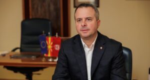 Герасимовски: По „Киро Глигоров“, фотоволтаици и во училиштата „Коле Неделковски“ и „Гоце Делчев“, пониски сметки за струја и поодржлив Центар