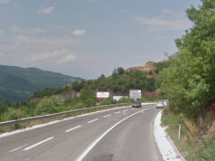 Автомобил излета од патот кај Маврово: скопјанка тешко повредена, сопатникот се здобил со полесни повреди