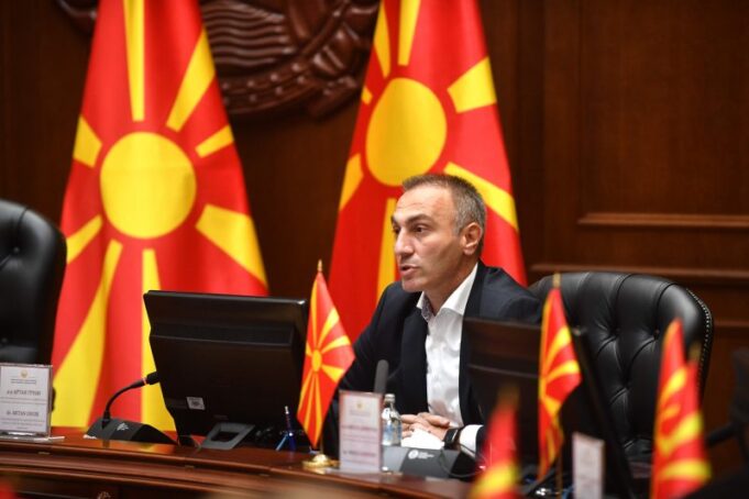 grubi-svecena-sednica-800x533-1