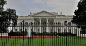 Американски професор по право: Трамп ризикува нови тужби за најновите царини