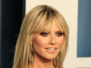 (Видео) Раскопчана бунда и ништо под неа: само познатата Германка може да го направи тоа