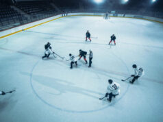 (Видео) Пукање на хокеарски натпревар за млади во САД: има мртви и ранети