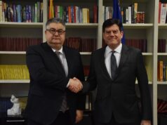 Минчев – Рокас: Остануваме доследни во заложбата за создавање професионална и ефикасна администрација, целосно департизирана