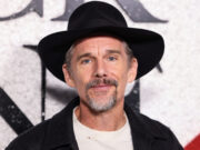 Се опишува себеси како „неверојатно вулгарен“ во спалната соба: „Едноставно ми поминува низ глава…“