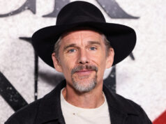 Се опишува себеси како „неверојатно вулгарен“ во спалната соба: „Едноставно ми поминува низ глава…“