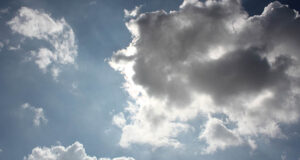 Утре умерено облачно со сончеви периоди: Можен краткотраен дожд, температури до 19 степени