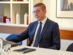 Мицкоски да одговори кој бил со него во владиниот авион, бара СДСМ