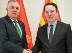 Нови авиолинии, повеќе туризам, посилна трговија: Николоски и амбасадорот на Црна Гора за поблиски врски меѓу двете земји