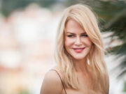 (Видео) Ја напаѓаа поради лошите перики: Сега им ја покажа својата природна коса