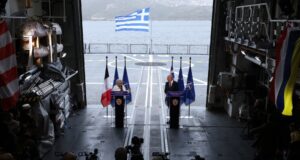 „Александар стигна до Индија, но се врати – време е да ветувањето да се оствари“, порача грчкиот министер говорејќи за сојузништво со Њу Делхи