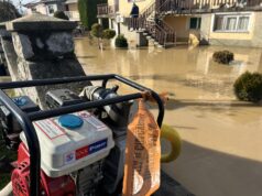 Свлечишта и поплавени домови и улици во Тетово и Гостивар