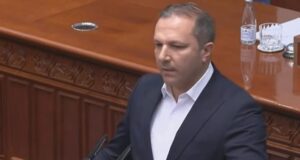 (Видео) СДСМ ја напушти седницата откако предлогот за минимална плата од 600 евра не се најде на дневен ред