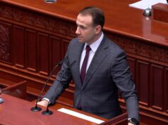 Стојаноски за платите на функционерите: Се намалуваат за над 10.000 денари, законското решение е согласно Устав