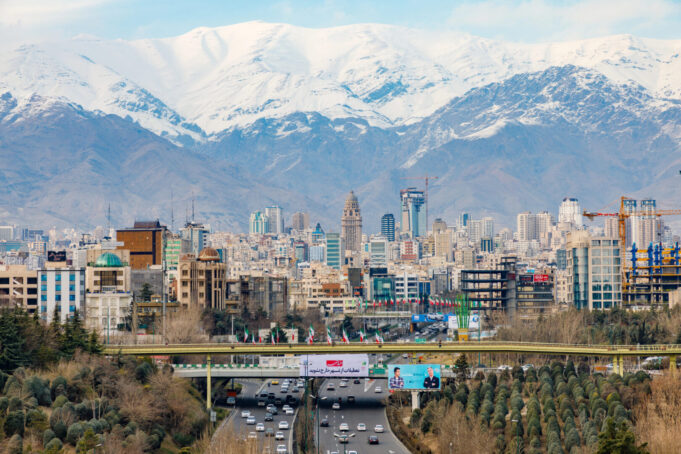 teheran-depositphotos_239142334_xl