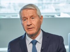 Објавени пораки меѓу поранешниот норвешки премиер и Епстин, започната е истрага