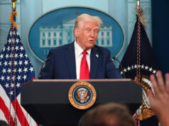 (Видео) Трамп: Сакав да си го доделам Медалот на честа затоа што бев неверојатно храбар кога отидов во Ирак