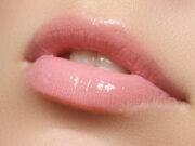 (Видео) Хејли Бибер ги обожава: Усните инспирирани од овој тренд се вистински хит за зимата