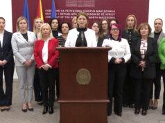 ВМРО-ДПМНЕ со поддршка за Стојаноска, остро против Трендафилов: „Тој паничи оти е фатен жив во злоупотреба“