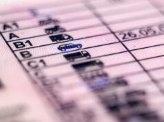 За возачките дозволи, државата мора да создаде услови што нема да ги оштетат ранливите заедници, порачува Мрежата за заштита од дискриминација